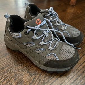 Merrell Kid's Moab 2 Low Lace Waterproof Hiking Sneaker (size 13.5 US)